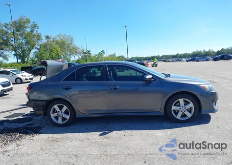 2012 Toyota Camry Se z USA, uszkodzony, nr VIN 4T1BF1FK2CU151453